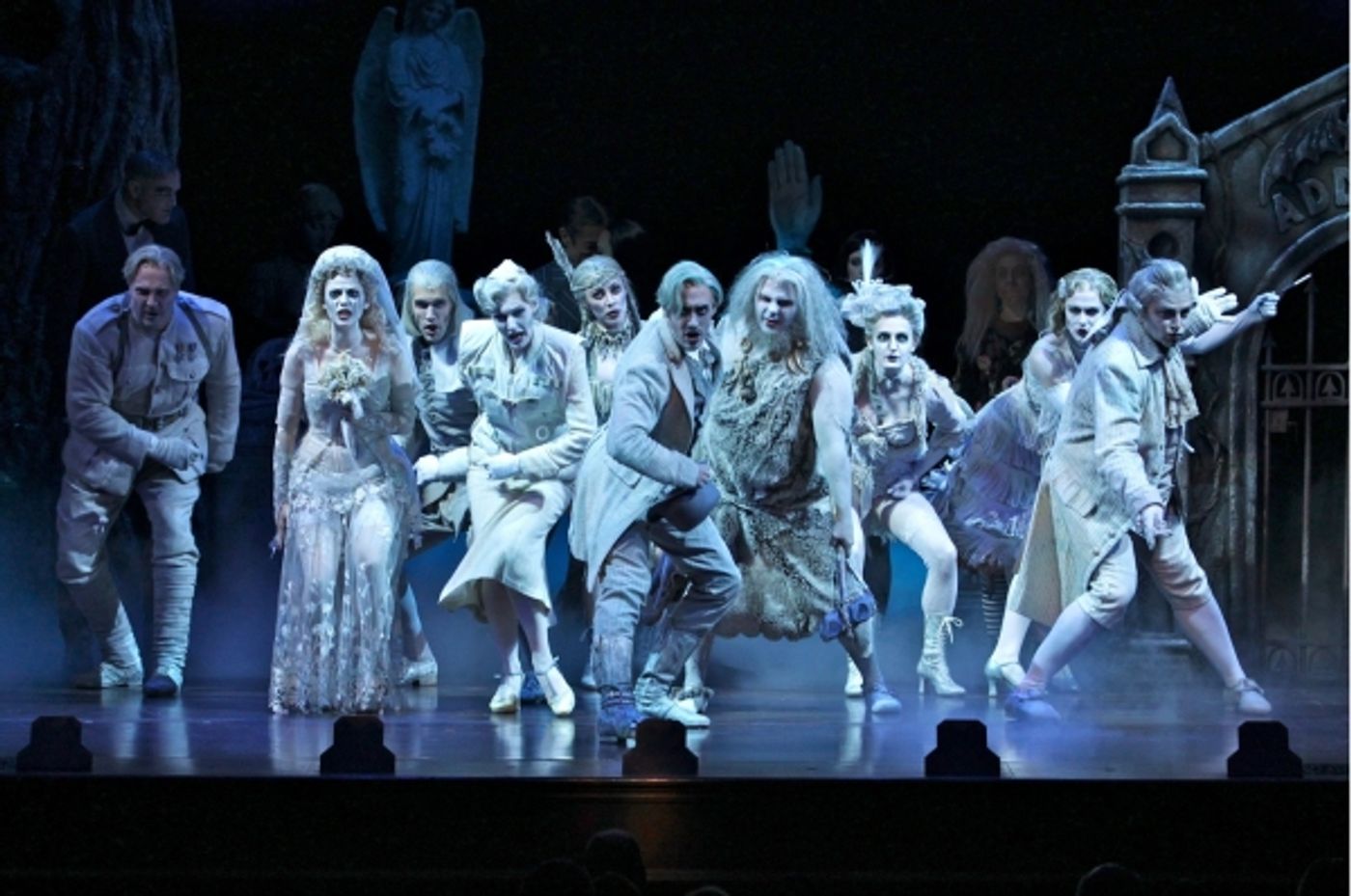 Photo Flash: Check Out the ADDAMS' New Family Photo Album!  Image