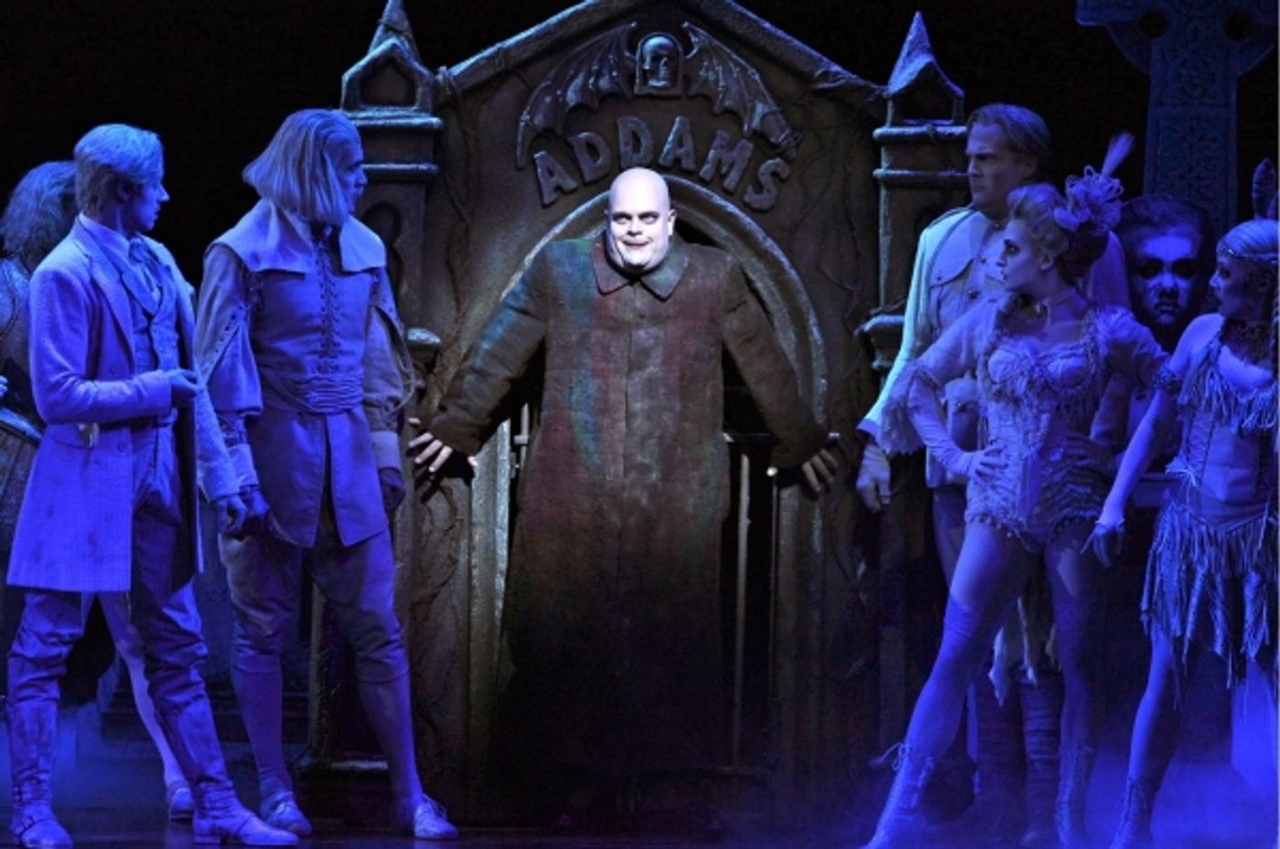 Photo Flash: Check Out the ADDAMS' New Family Photo Album!  Image