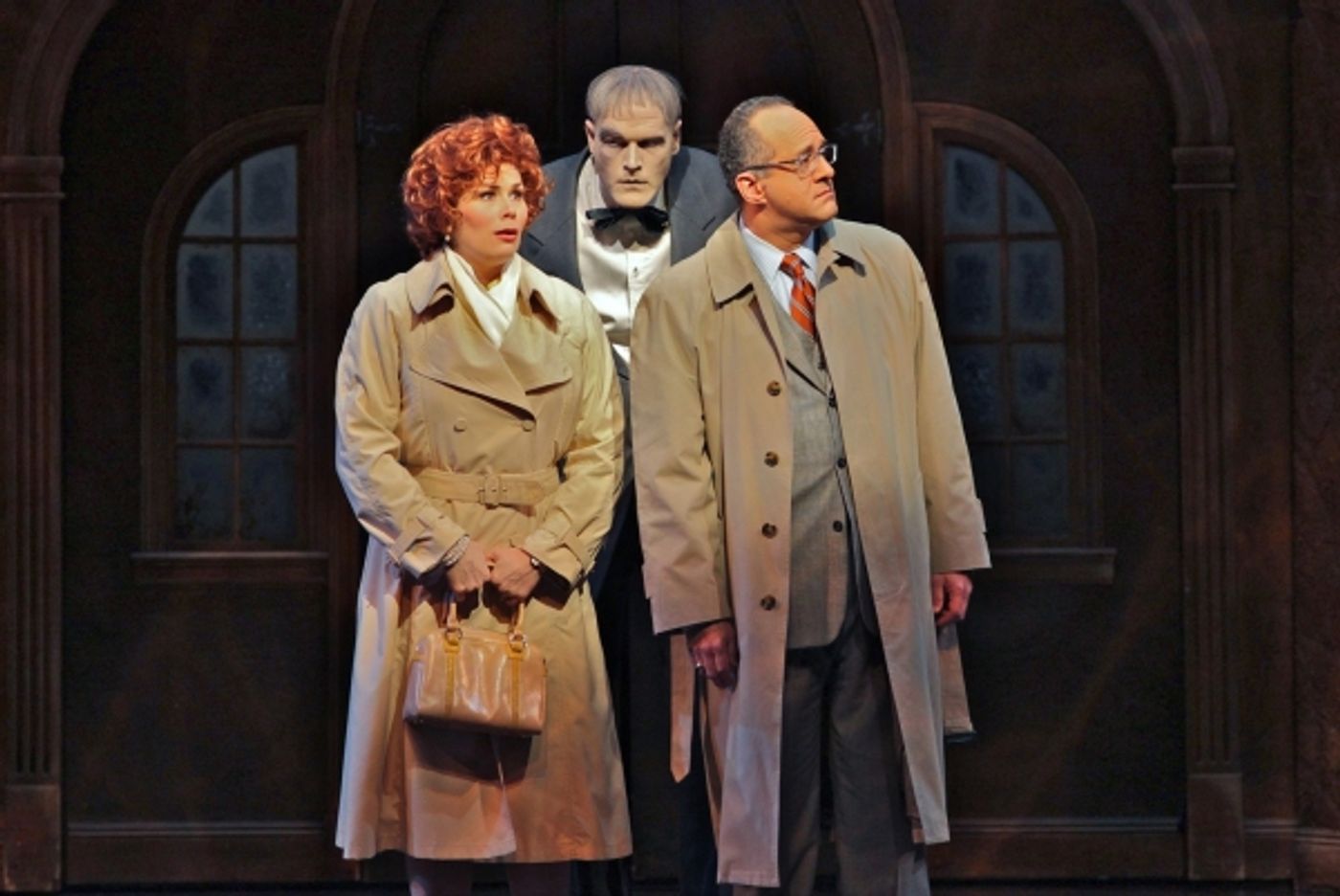 Photo Flash: Check Out the ADDAMS' New Family Photo Album!  Image