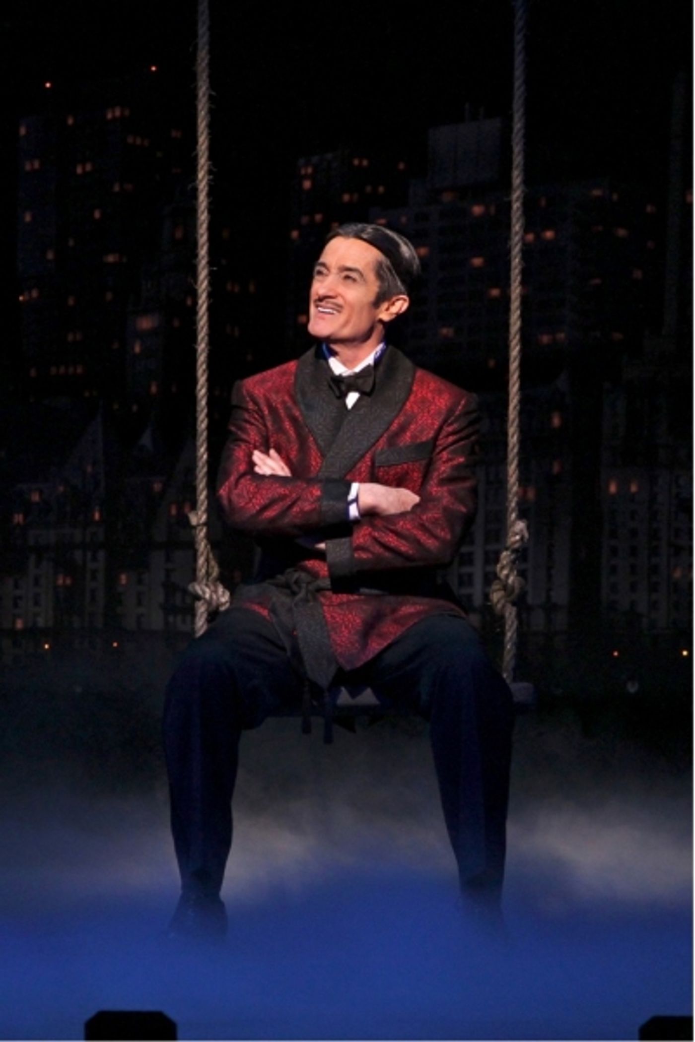 Photo Flash: Check Out the ADDAMS' New Family Photo Album!  Image