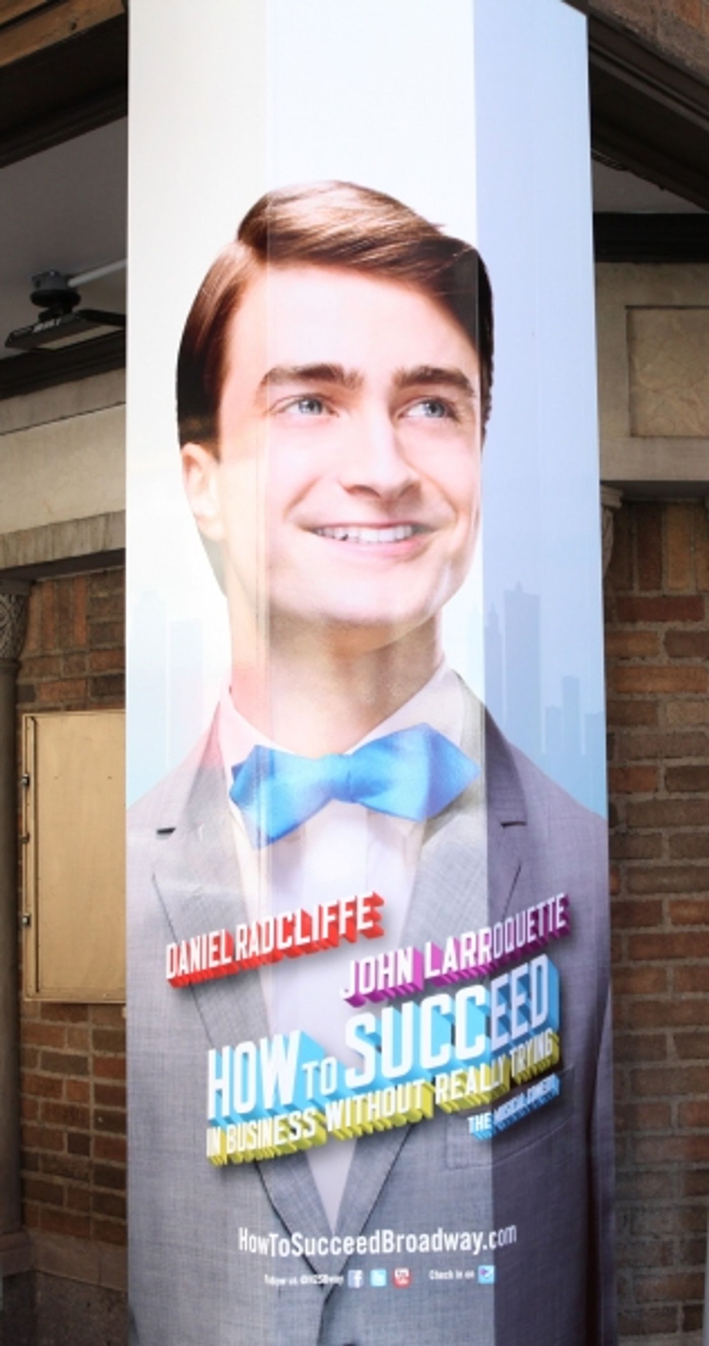 Photo Coverage: HOW TO SUCCEED Theatre Arrivals!  Image