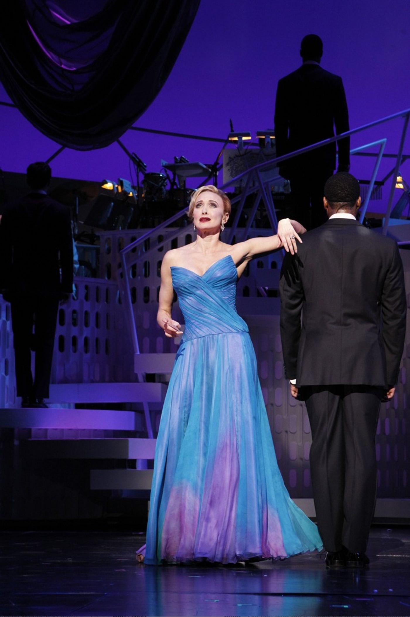 Photo Flash: CATCH ME IF YOU CAN - First Production Shots!  Image