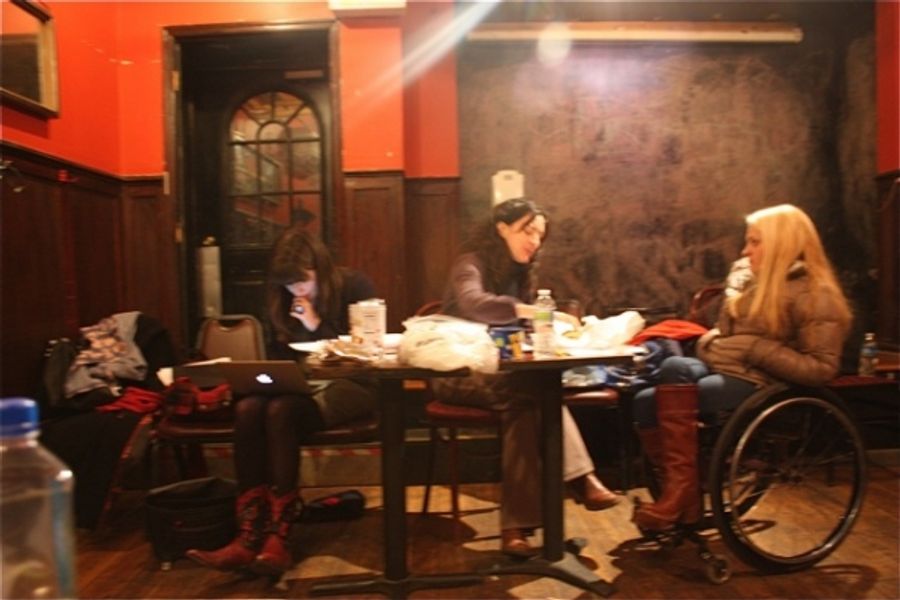 Photo Flash: Rising Phoenix Rep's REALLY IMPORTANT PEOPLE Image