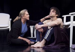 Kathleen Turner, Evan Jonigkeit Photo