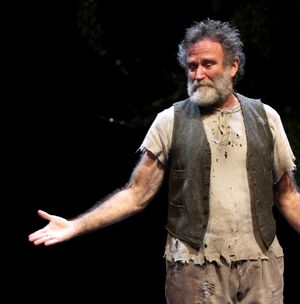 Robin Willams during the Broadway Opening Night Curtain Call for 'Bengal Tiger at the Baghdad Zoo' at the Richard Rodgers Theatre in New York City @ BroadwayWorld Robin Willams during the Broadway Opening Night Curtain Call for 'Bengal Tiger at the Photo