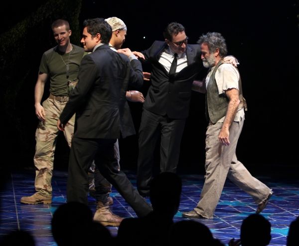 Rajiv Joseph, Brad Fleischer, Glenn Davis, Robin Willams & Moises Kaufman during the  Photo