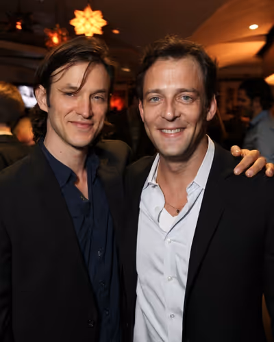 LOS ANGELES, CA - APRIL 3: Cast members Adam Rothenberg (L) and Ken Barnett (R) pose  Photo