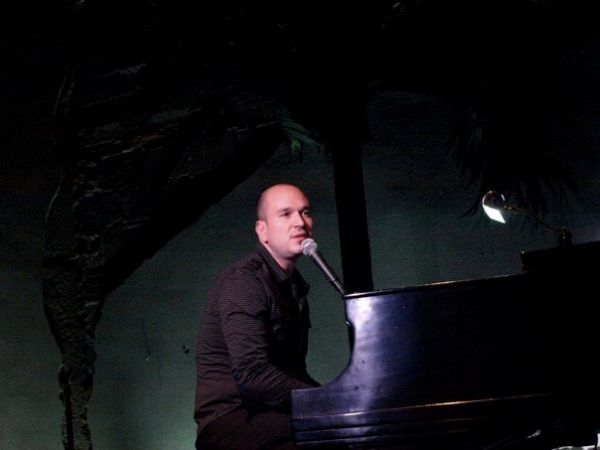  Adam Michaelson Photo