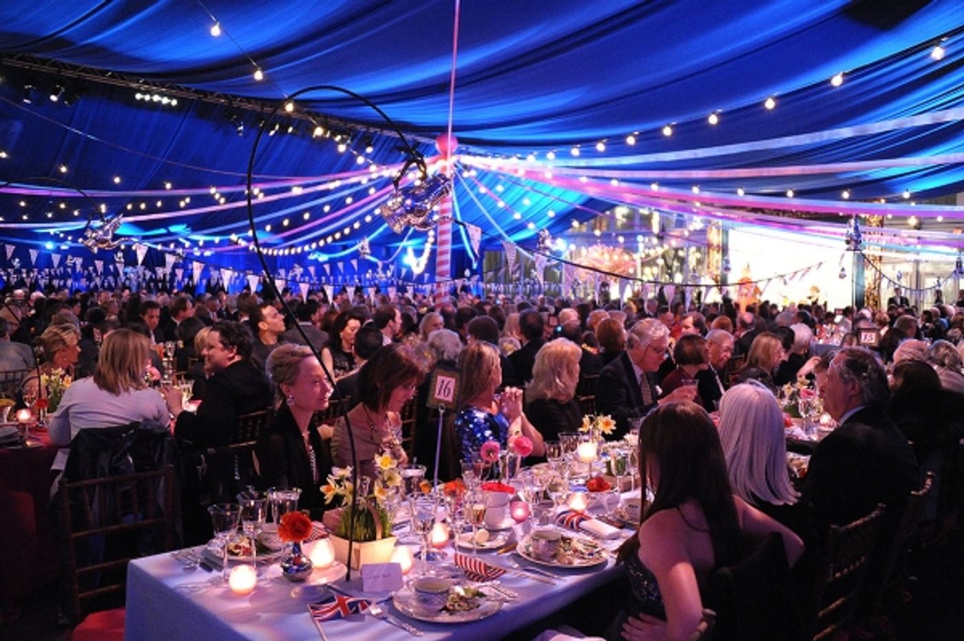 Photo Flash: Walters, Mizrahi, et al. at WAR HORSE Benefit  Image