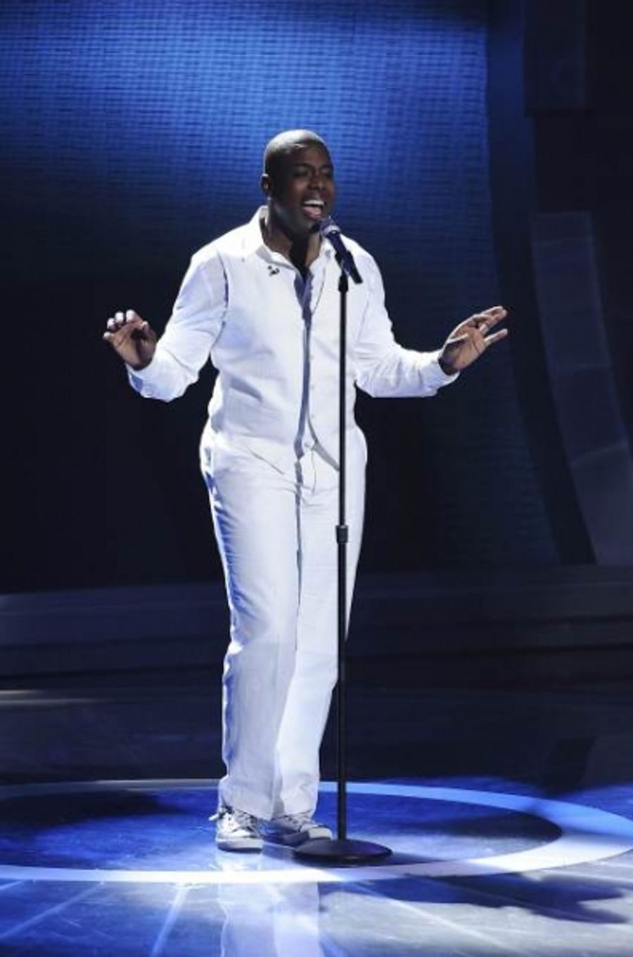 Photo Flash: AMERICAN IDOL's Top 9 Perform! Image