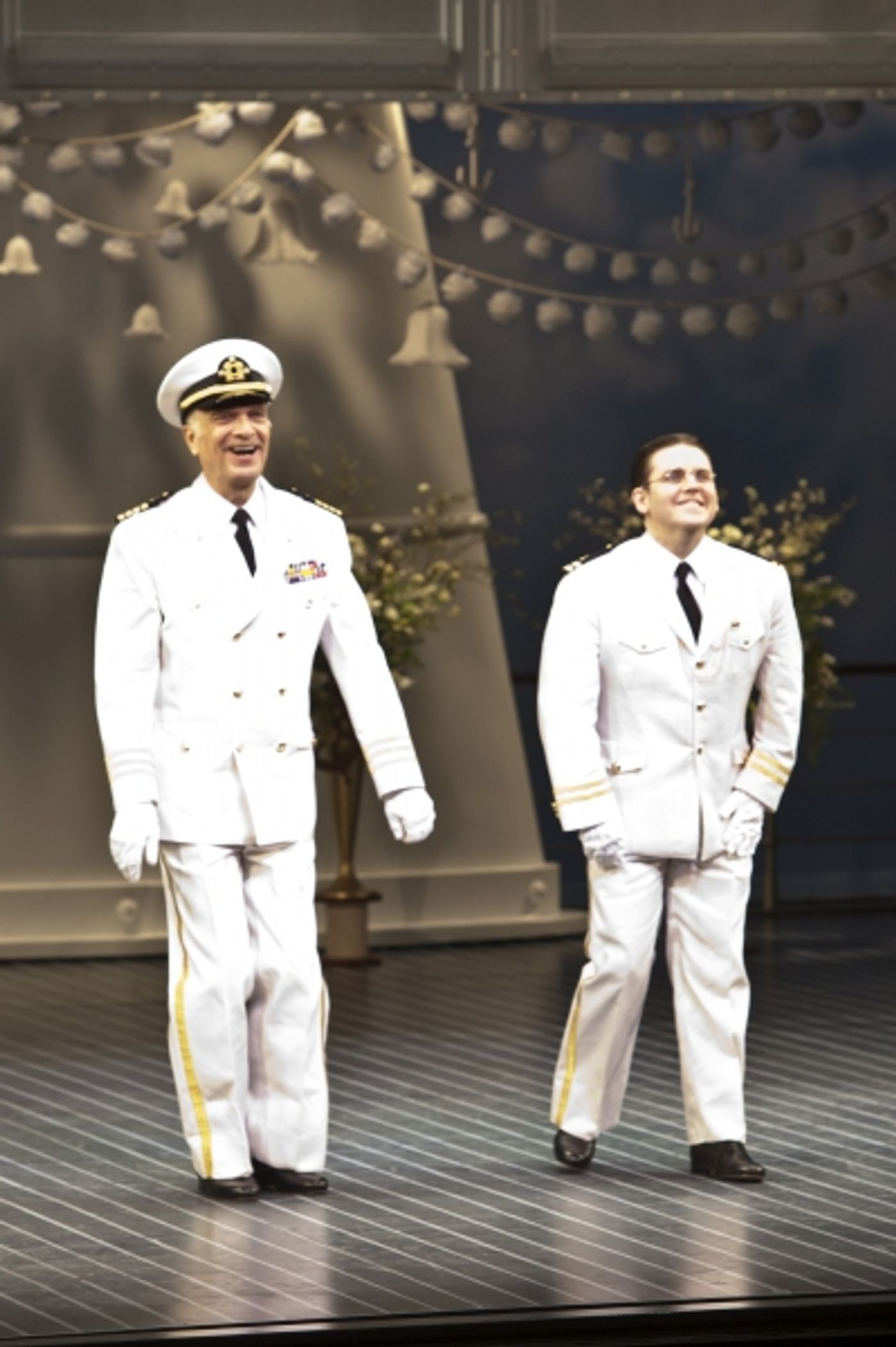 Photo Coverage: ANYTHING GOES Opening Night Curtain Call!  Image
