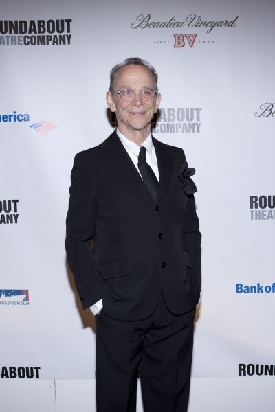 Joel Grey Photo