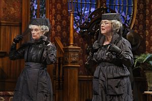  Sally Wingert (Martha Brewster) and Kristine Nielsen (Abby Brewster) in the Guthrie  Photo