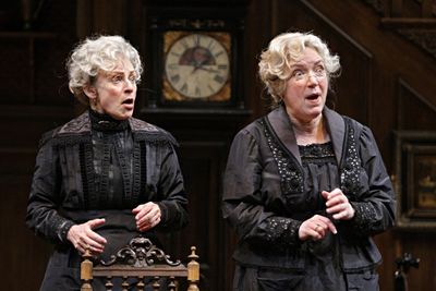  Sally Wingert (Martha Brewster) and Kristine Nielsen (Abby Brewster) in the Guthrie  Photo