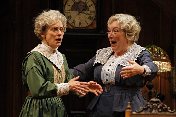 Sally Wingert (Martha Brewster) and Kristine Nielsen (Abby Brewster) in the Guthrie T Photo