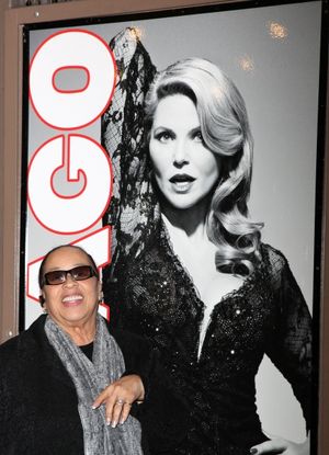 Co-Star Roz Ryan the stage door greeting fans after Christie Brinkley makes her Broadway Debut in CHICAGO at the Ambassador Theatre in New York City. @ BroadwayWorld Co-Star Roz Ryan the stage door greeting fans after Christie Brinkley makes her Broa Photo