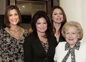 Wendie Malick, Valerie Bertinelli, Jane Leeves and Betty White @ BroadwayWorld Wendie Malick, Valerie Bertinelli, Jane Leeves and Betty White Photo