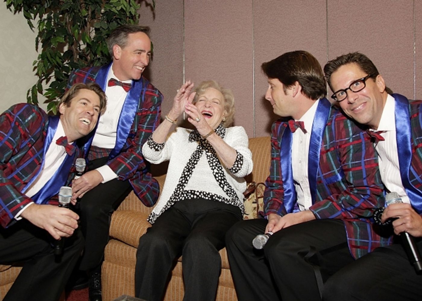 Photo Flash: Betty White Honored by Actors and Others for Animals  Image