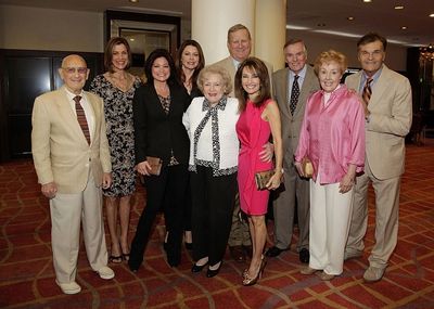 Bob Stewart, Wendie Malick, Valerie Bertinelli, Jane Leeves, Betty White, Ken Howard, Photo