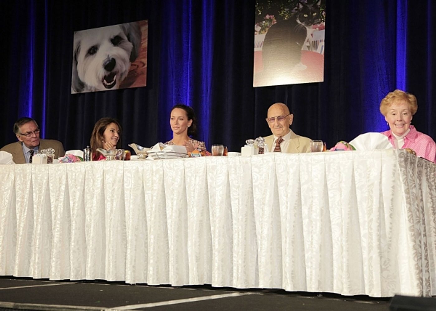 Photo Flash: Betty White Honored by Actors and Others for Animals  Image