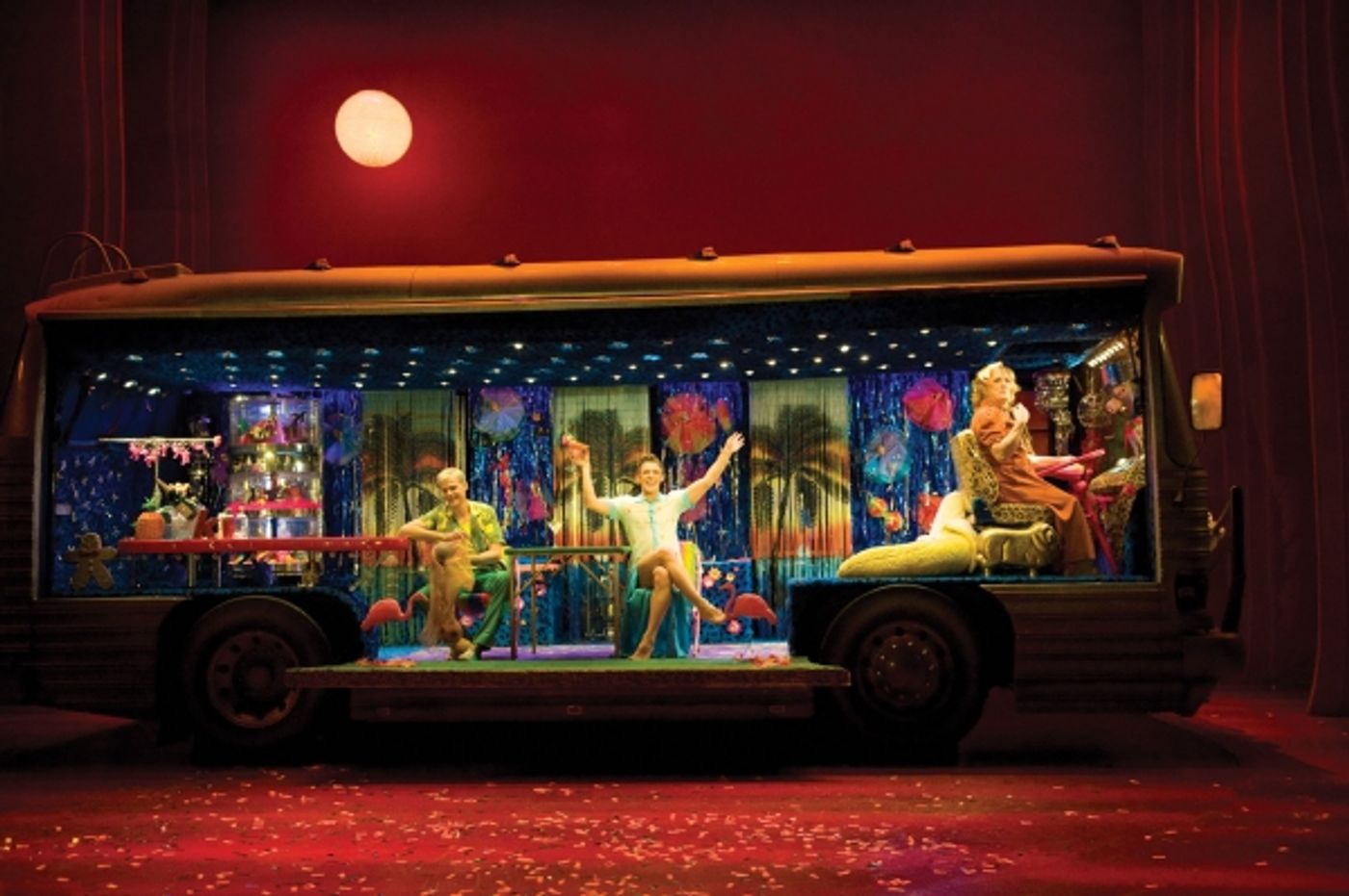 Photo Flash: The New Cast of Priscilla Queen of the Desert The Musical in London!  Image