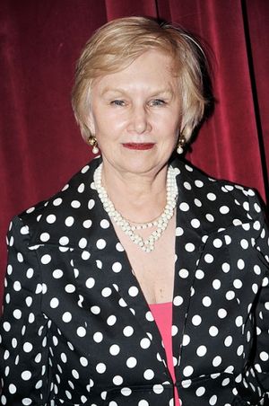 Brenda Currin @ BroadwayWorld Brenda Currin Photo