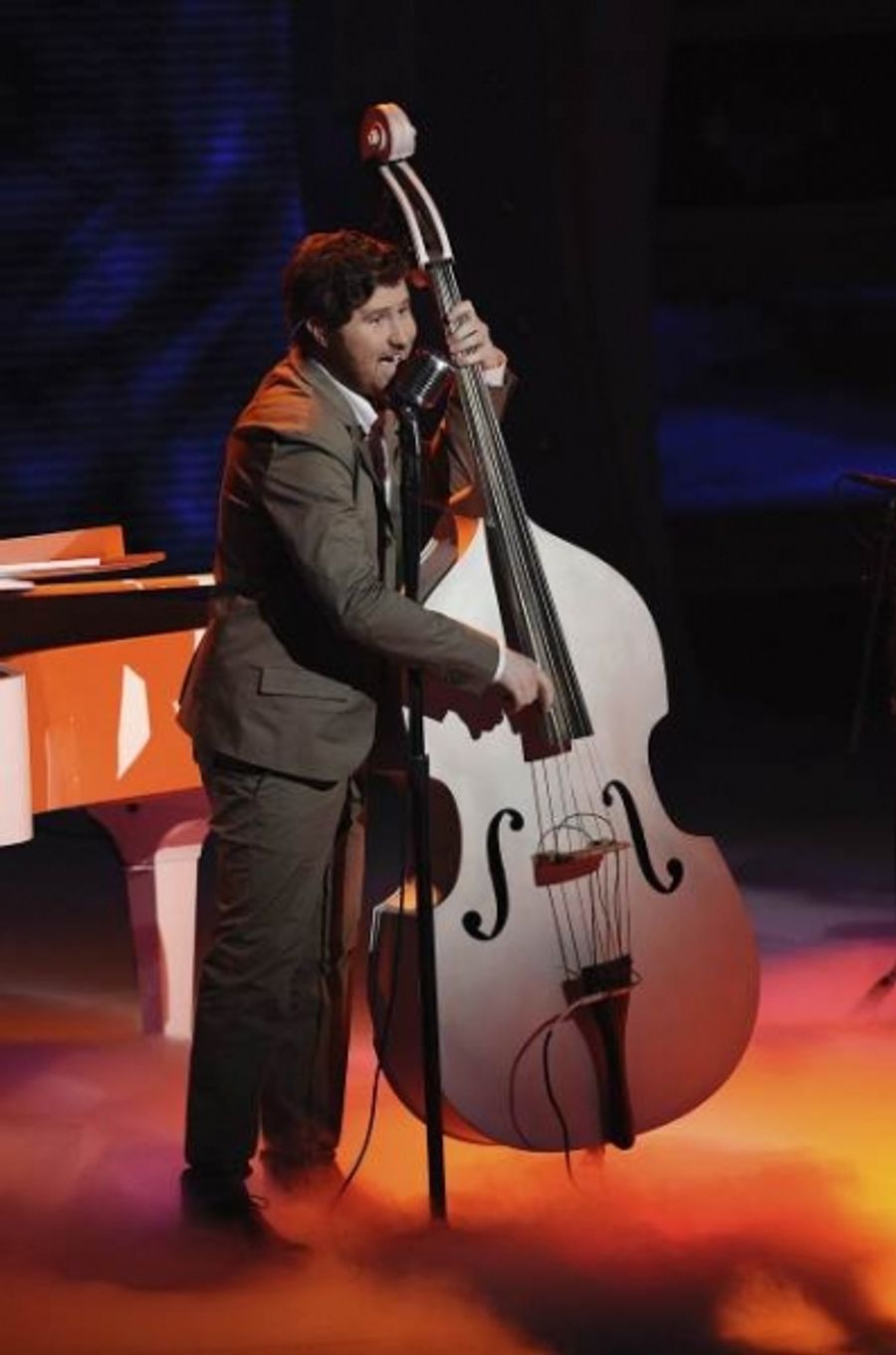Photo Flash: Top 8 Sing on AMERICAN IDOL Image