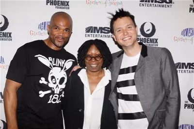 Darryl 'DMC' McDaniels, Whoopi Goldberg and Mark Hoppus Photo