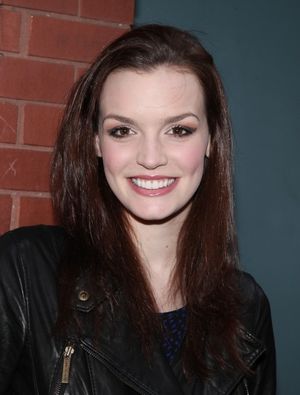 Jennifer Damiano Photo