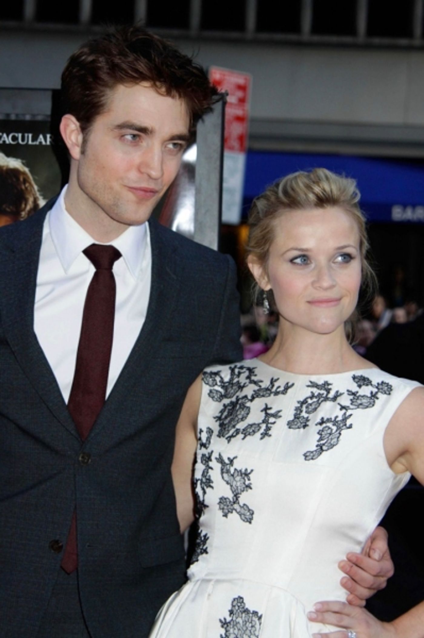 Photo Flash: WATER FOR ELEPHANTS Premieres in NYC Photo Flash: WATER FOR ELEPHANTS Premieres in NYC Image