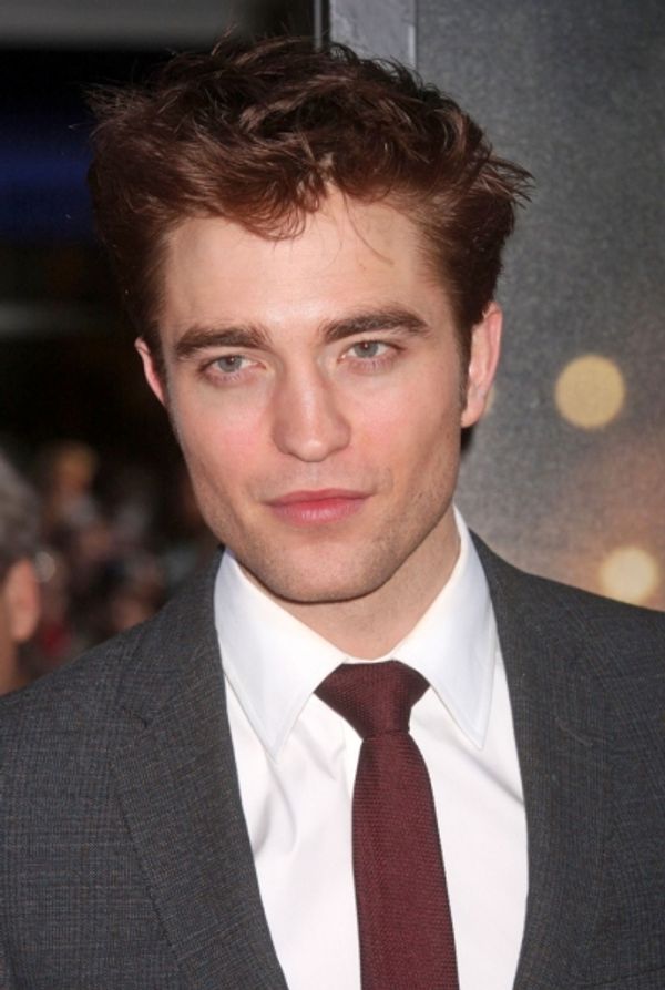 Robert Pattinson Photo