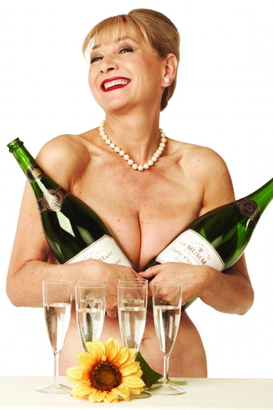 Photo Flash: First Look at CALENDAR GIRLS in Toronto Image