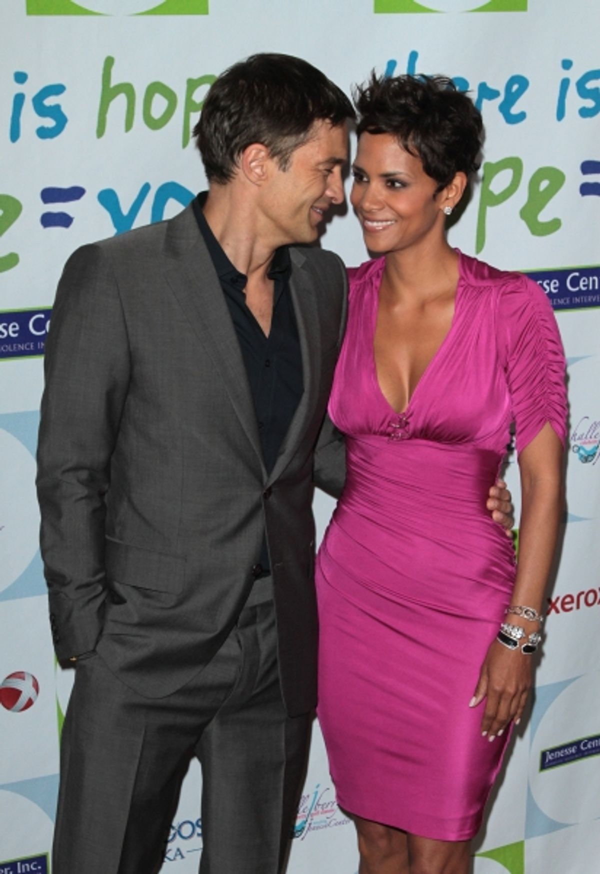  Halle Berry, Olivier Martinez at 