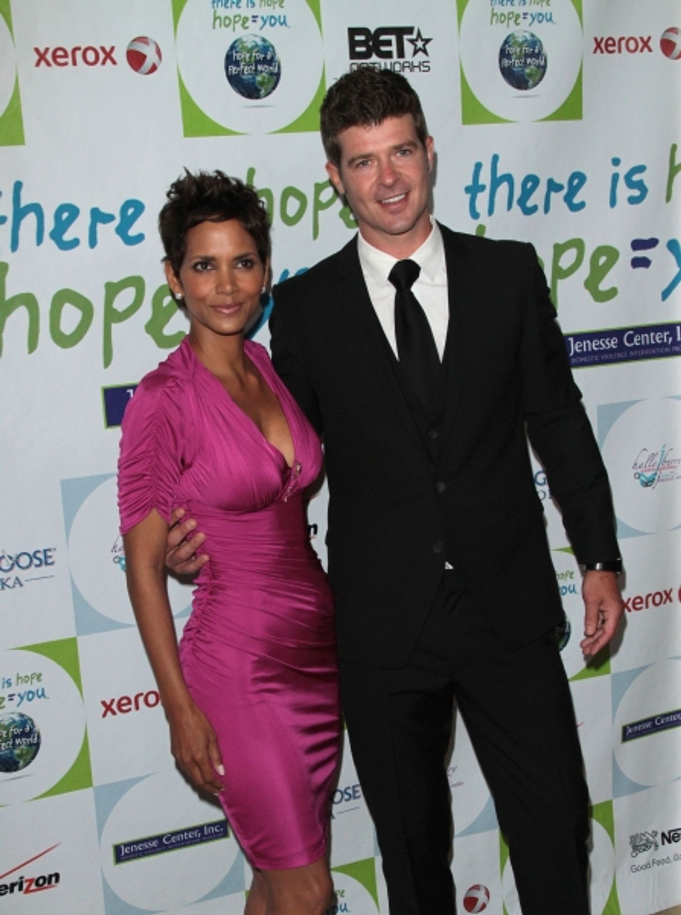 Photo Coverage: Halle Berry & More at the 31st Annual Jenesses Silver Rose Gala Photo Coverage: Halle Berry & More at the 31st Annual Jenesses Silver Rose Gala Image