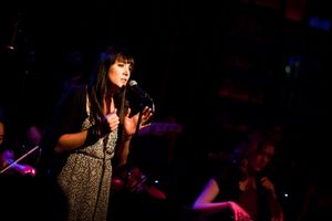 Dee Roscioli @ BroadwayWorld Dee Roscioli Photo