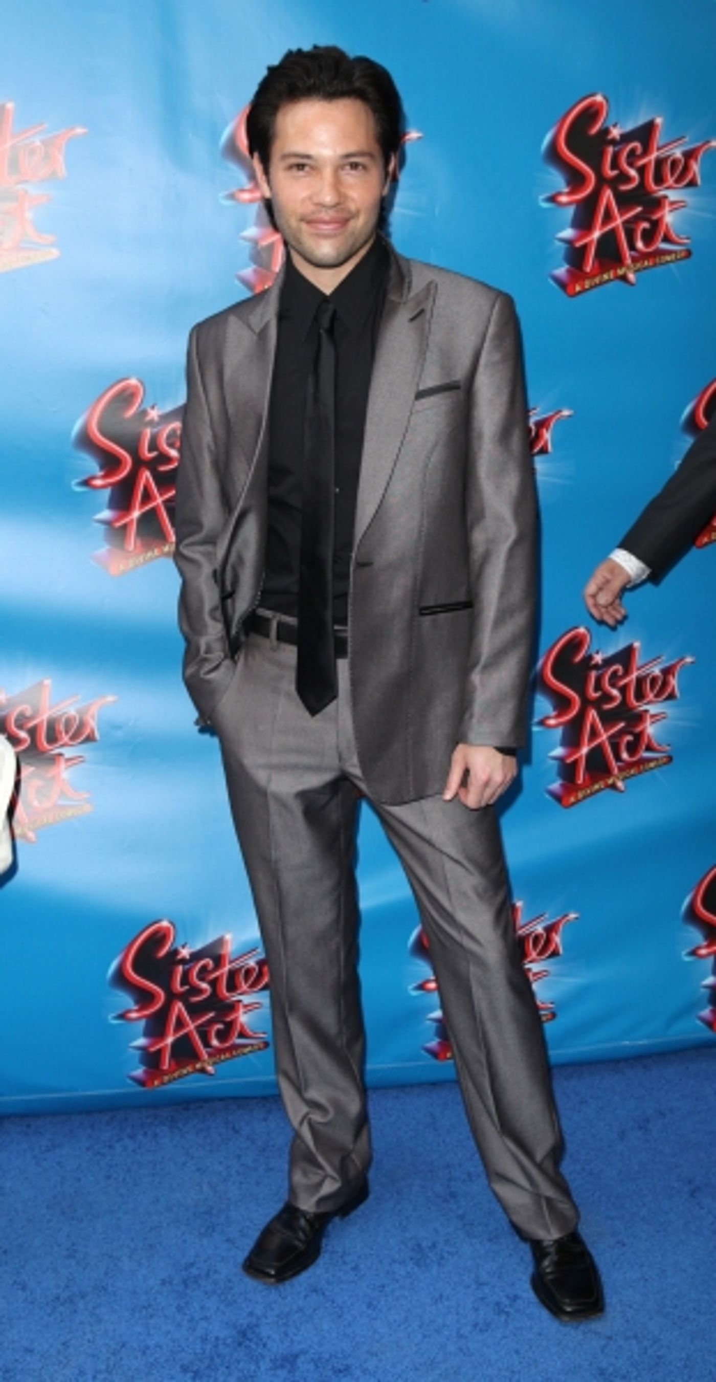 Photo Coverage: SISTER ACT Opening Night Red Carpet  Image