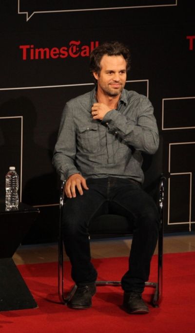 Times Talks- Melena Ryzik has a Conversation with Mark Ruffalo at Times Center in New Photo