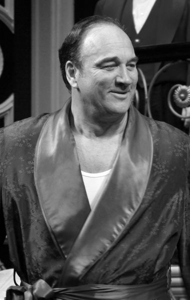 Photo Coverage: BORN YESTERDAY Opening Night Curtain Call — photo 25 of 39