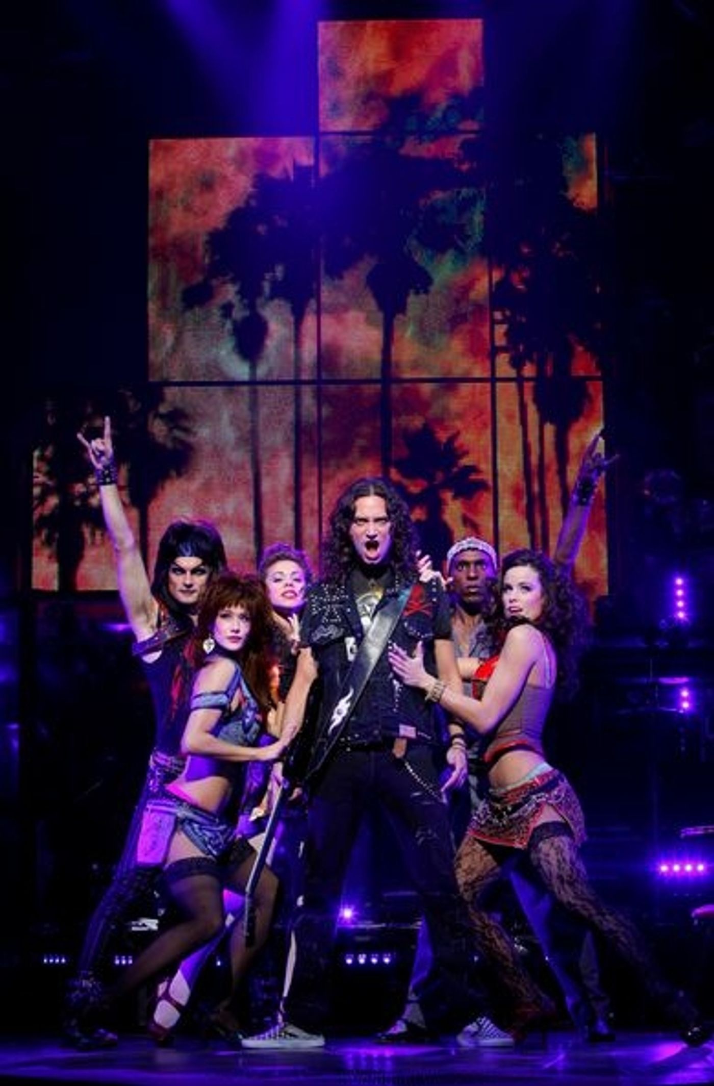 Photo Flash: ROCK OF AGES Visits National Theatre  Image