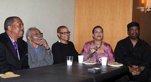 George Faison, Amiti Baraka, Terrie Williams, Ntozake Shange & Imohotep Gary Bird att Photo
