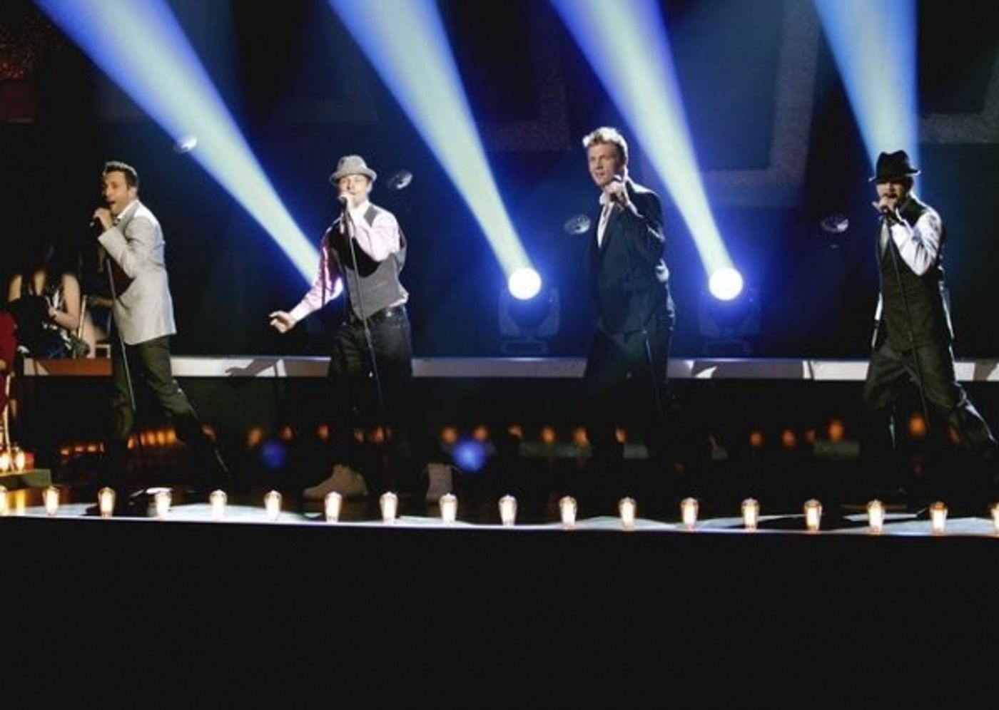 Photo Flash: DWTS Welcomes Pia Toscano, Backstreeet Boys, and More!  Image