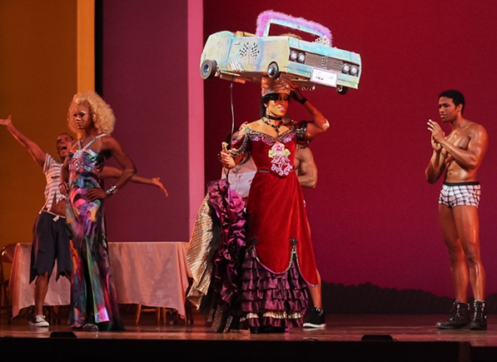 Photo Coverage: 2011 Easter Bonnet Competition Part 1! — photo 28 of 40