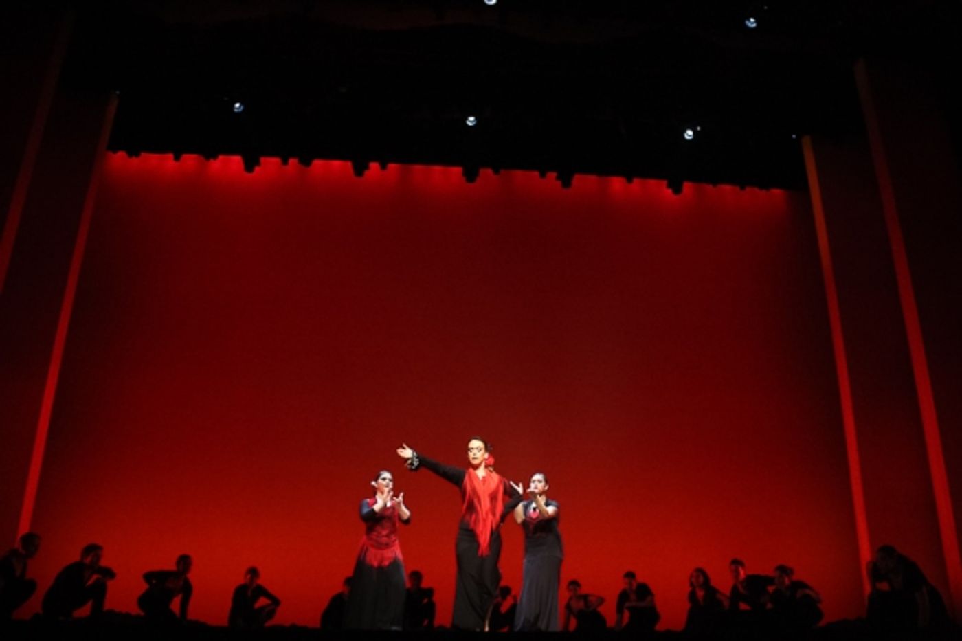 Photo Coverage: 2011 Easter Bonnet Competition Part 1!  Image