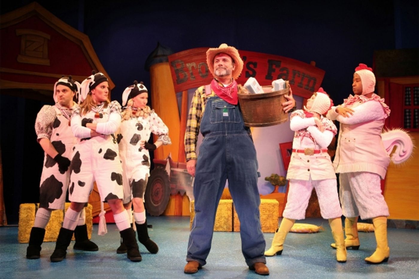 Photo Flash: Walnut Street Theatre's CLICK ,CLACK, MOO  Image