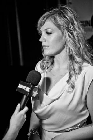 Elizabeth Stanley Photo