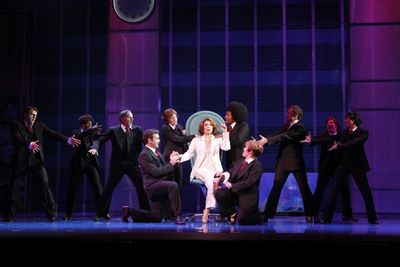 Dee Hoty as Violet and Ensemble Photo