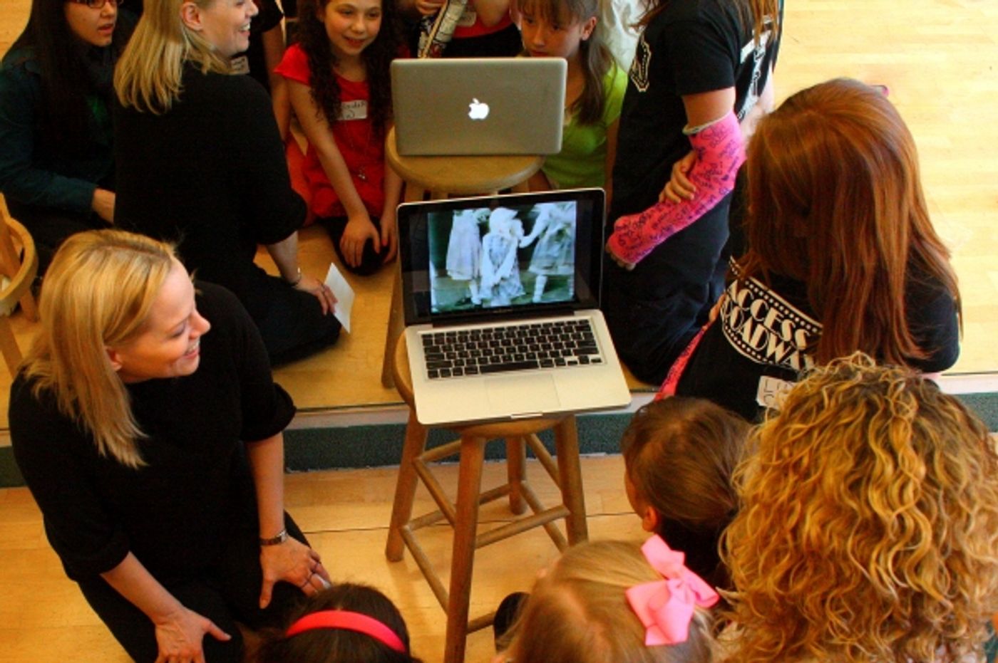 Photo Flash: ANNIE Past & Present at Broadway Artists Alliance  Image