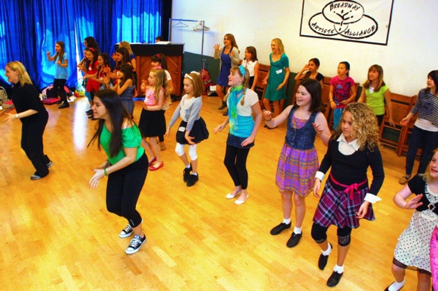 Photo Flash: ANNIE Past & Present at Broadway Artists Alliance  Image