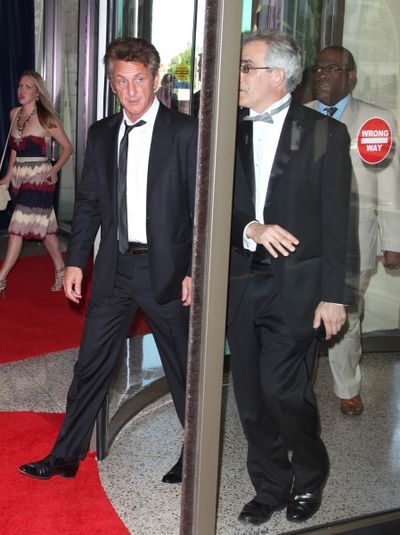 Sean Penn attending the White House Correspondents' Association (WHCA) dinner at the  Photo