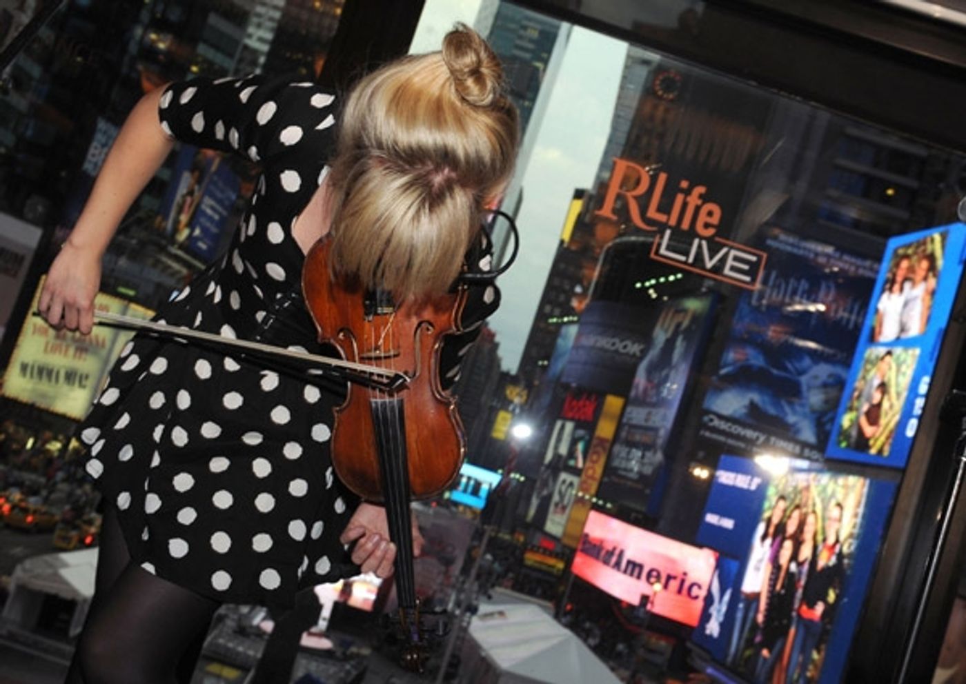 Photo Flash: Cast of PRISCILLA, Cyndi Lauper at TRUE COLORS Benefit  Image